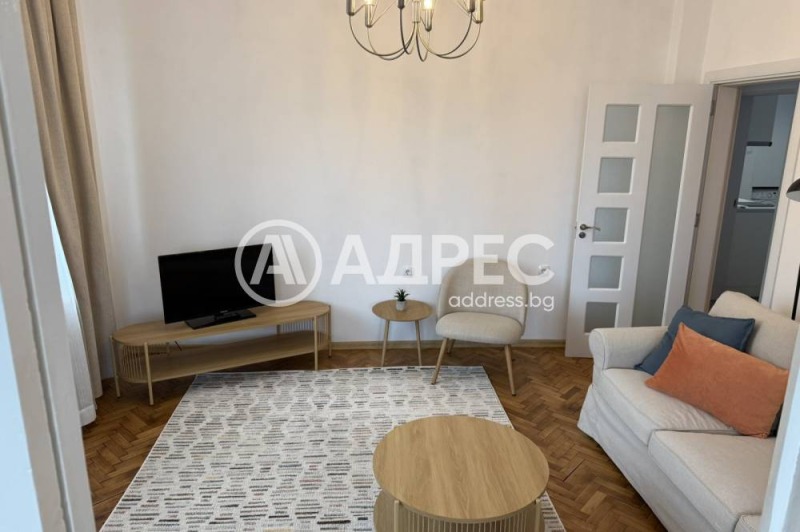 Дава под наем 3-СТАЕН, гр. София, Център, снимка 2 - Апартаменти - 53191085