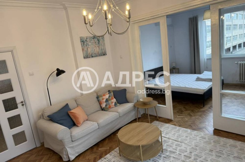 Дава под наем 3-СТАЕН, гр. София, Център