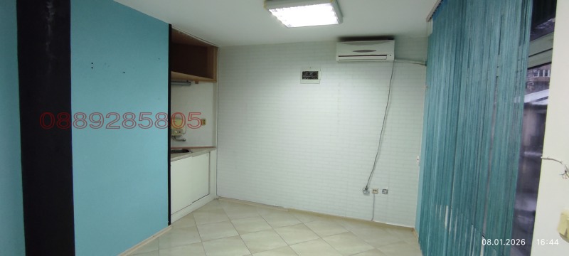 Дава под наем ОФИС, гр. Варна, Колхозен пазар, снимка 4 - Офиси - 53036902