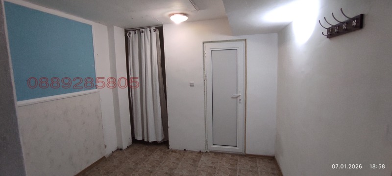 Дава под наем ОФИС, гр. Варна, Колхозен пазар, снимка 11 - Офиси - 53036902