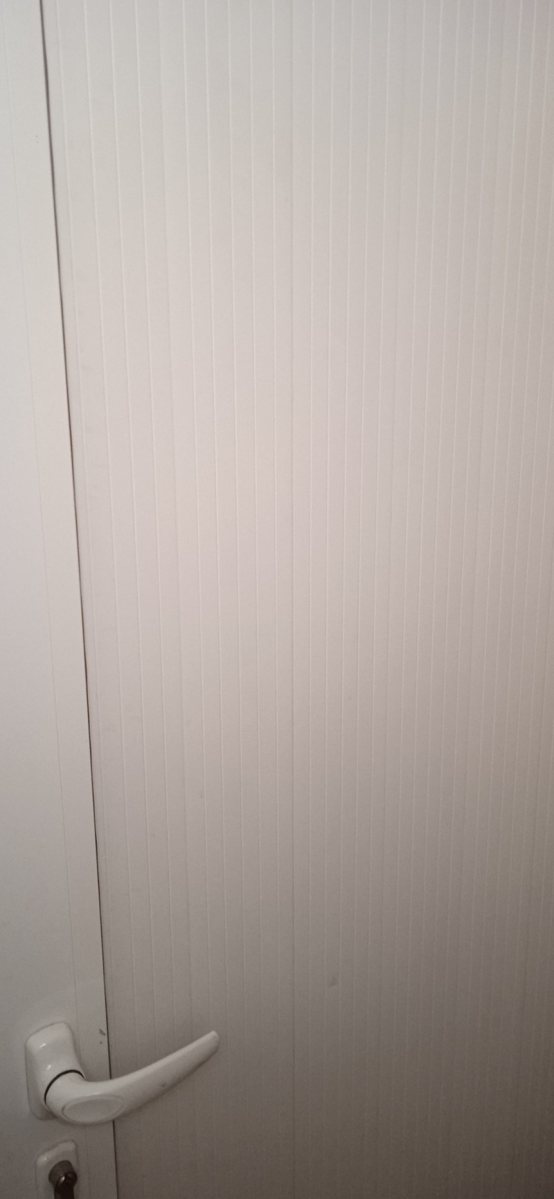 Дава под наем ПРОМ. ПОМЕЩЕНИЕ, гр. Карлово, област Пловдив, снимка 16 - Производствени сгради - 52778886