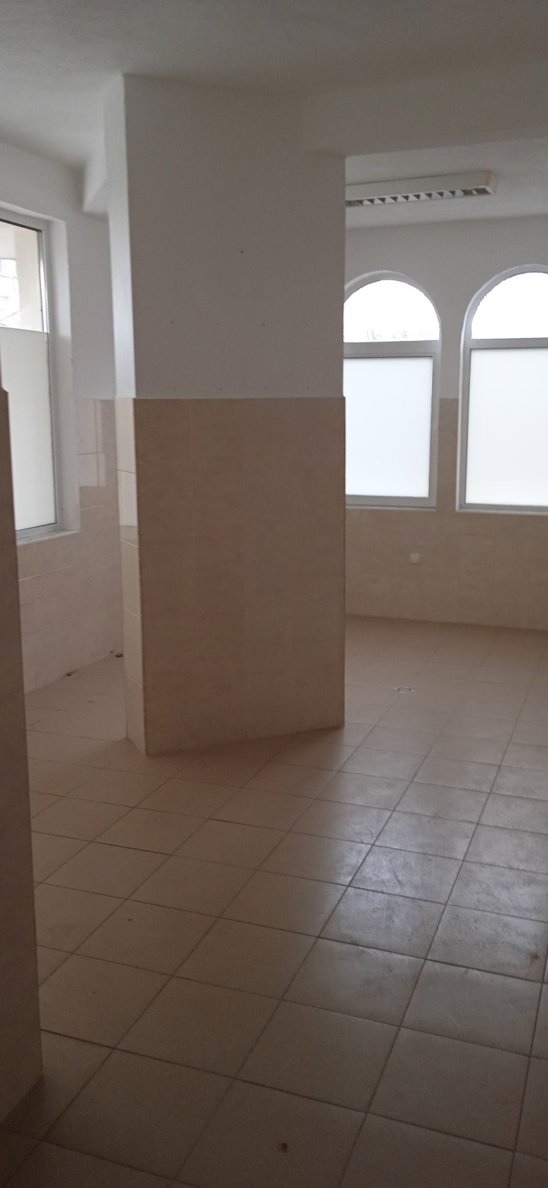 Дава под наем ПРОМ. ПОМЕЩЕНИЕ, гр. Карлово, област Пловдив, снимка 9 - Производствени сгради - 52778886