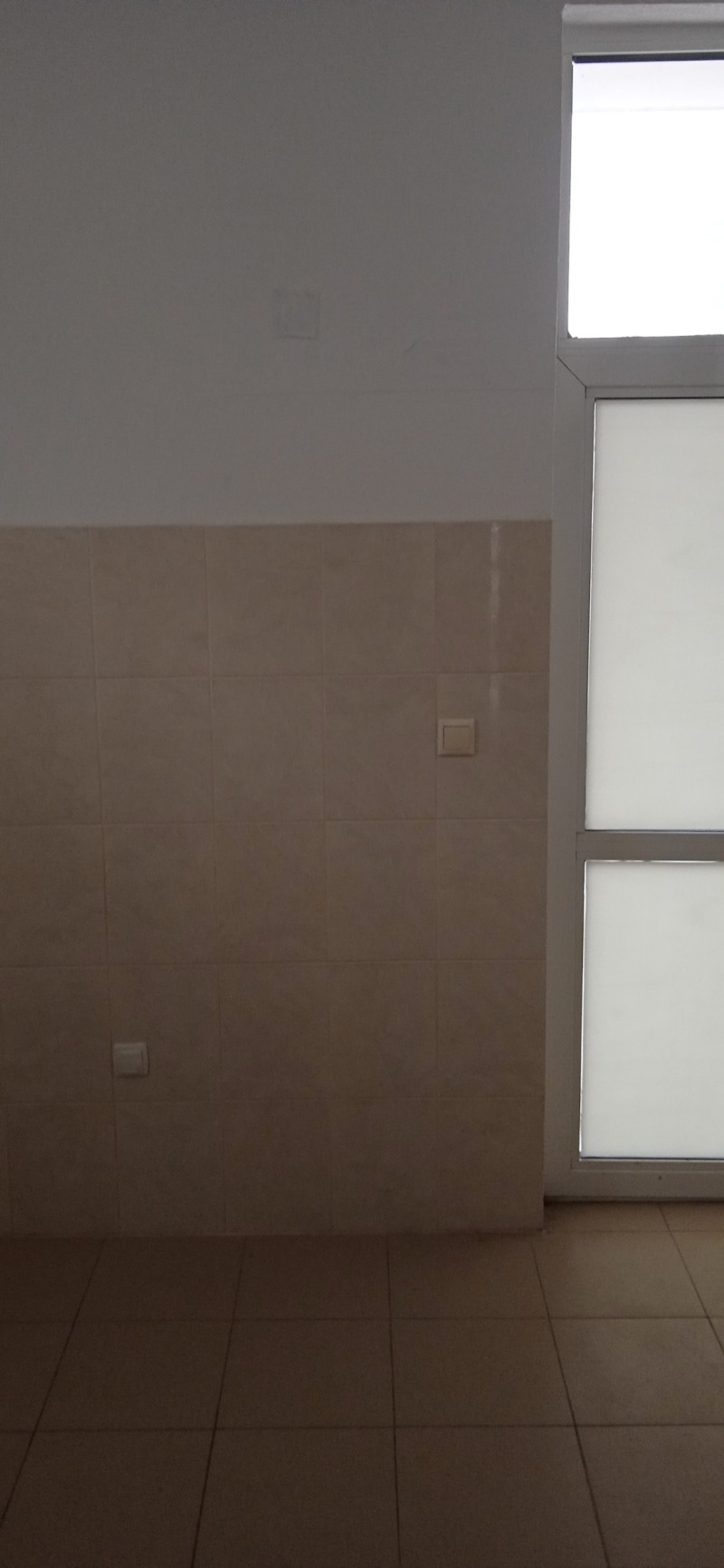 Дава под наем ПРОМ. ПОМЕЩЕНИЕ, гр. Карлово, област Пловдив, снимка 8 - Производствени сгради - 52778886