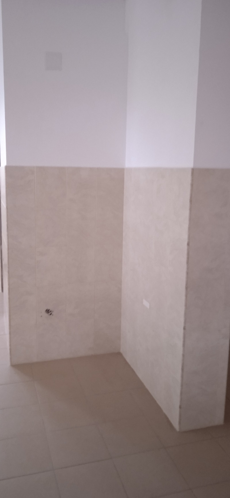 Дава под наем ПРОМ. ПОМЕЩЕНИЕ, гр. Карлово, област Пловдив, снимка 10 - Производствени сгради - 52778886