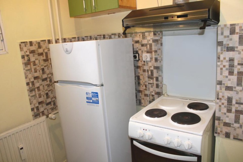 Дава под наем 1-СТАЕН, гр. София, Света Троица, снимка 7 - Апартаменти - 53281660