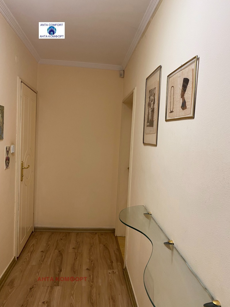 Издаје се  1 спаваћа соба Софија , Центар , 77 м2 | 20044556 - слика [16]