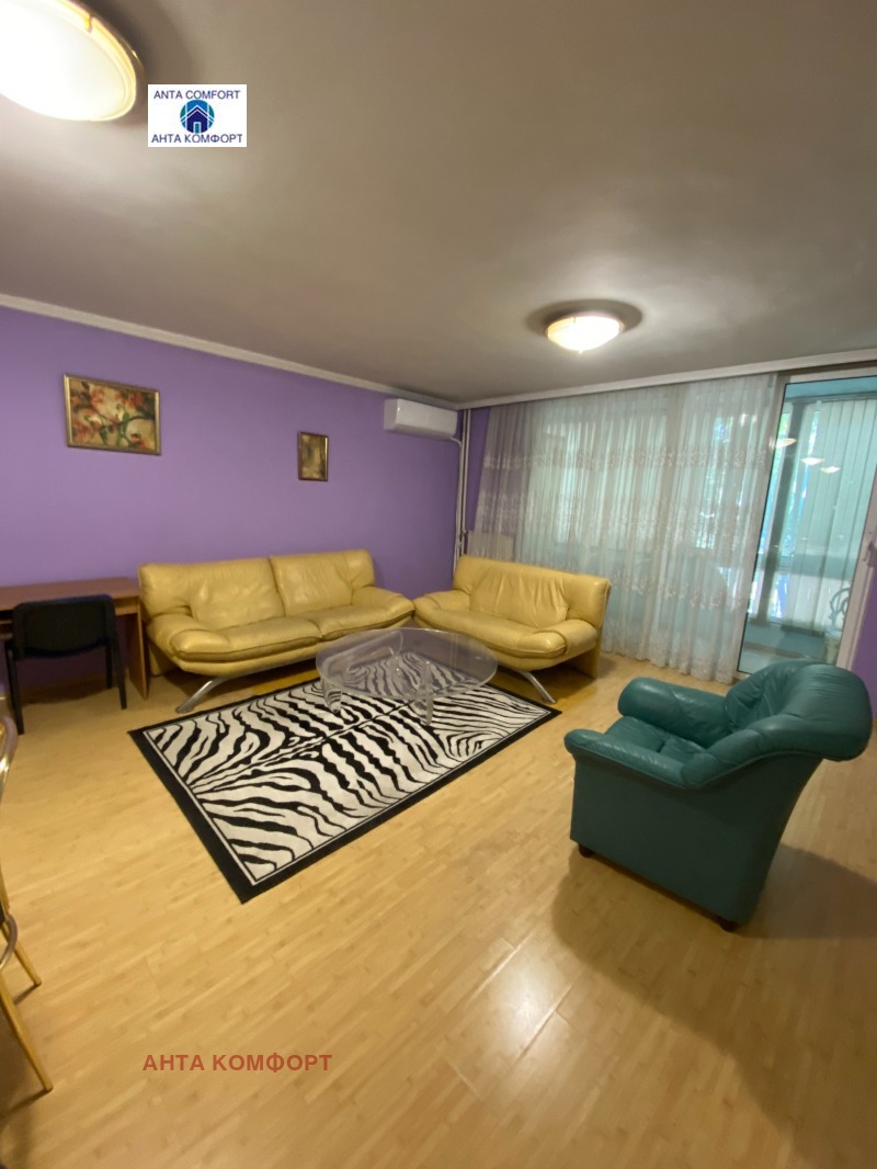 Издаје се  1 спаваћа соба Софија , Центар , 77 м2 | 20044556 - слика [2]