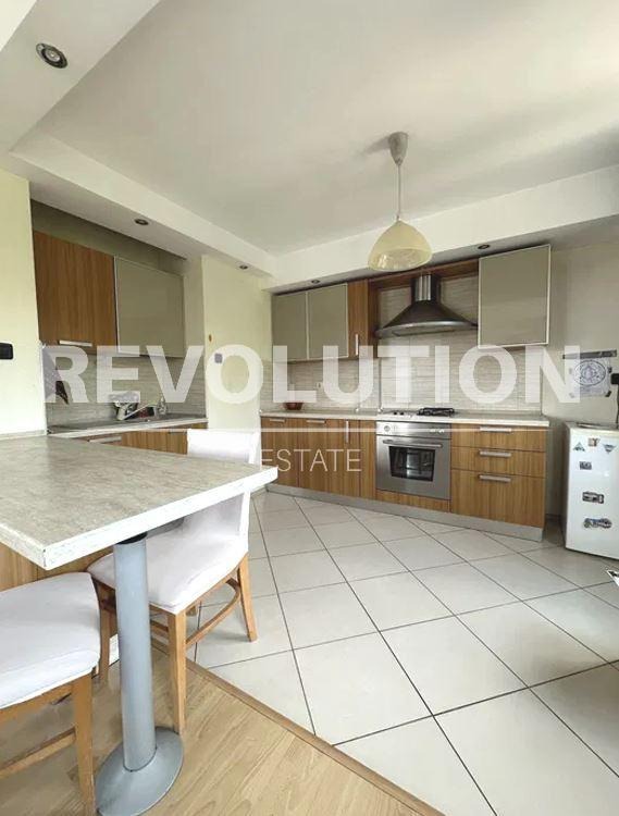 Te huur  2 slaapkamers Varna , Tsentar , 106 m² | 46233812