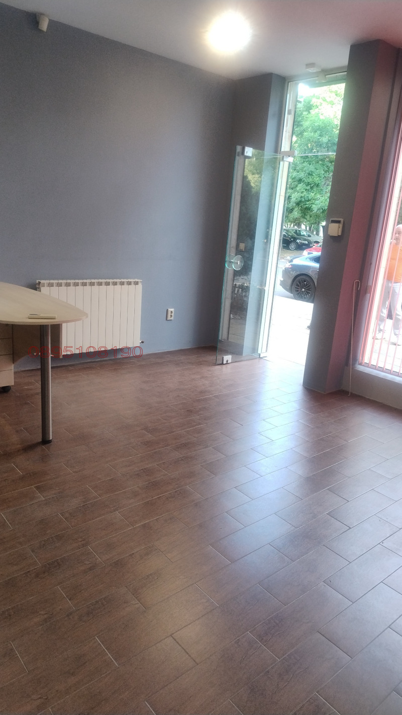 Do wynajęcia  Sklep Sofia , Mladost 1A , 28 mkw | 91978598 - obraz [2]