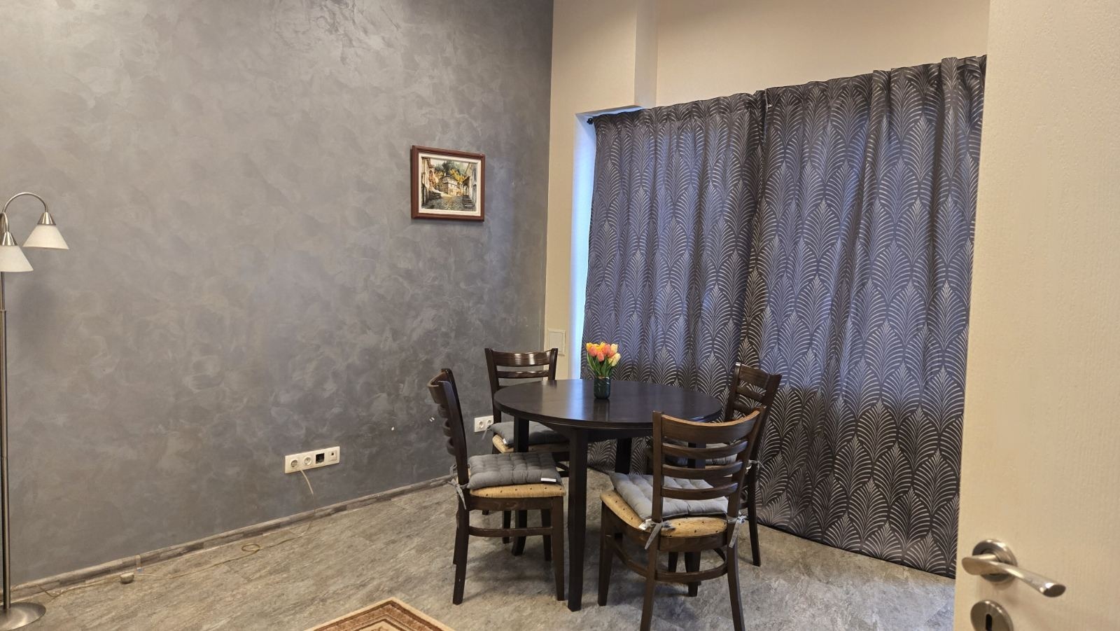 Дава под наем 2-СТАЕН, гр. София, Център, снимка 2 - Апартаменти - 54364423