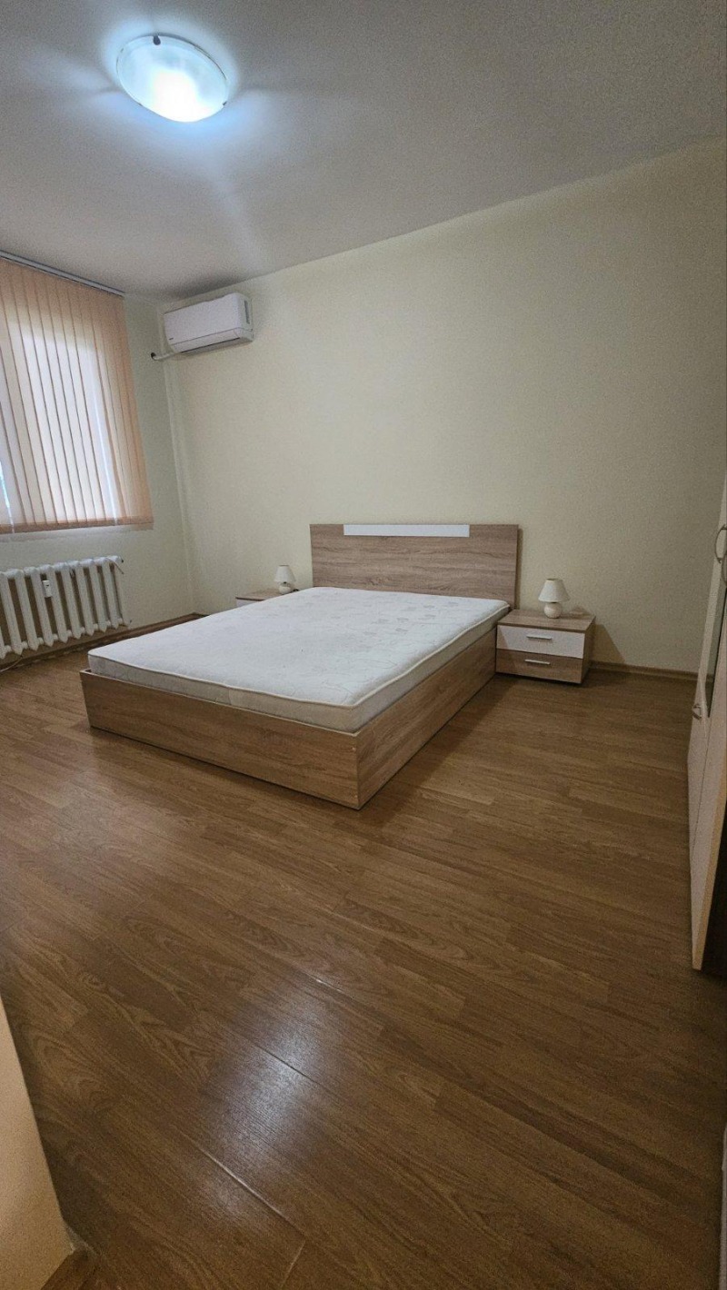 Издаје се  1 спаваћа соба Софија , Лозенец , 75 м2 | 97190187 - слика [2]