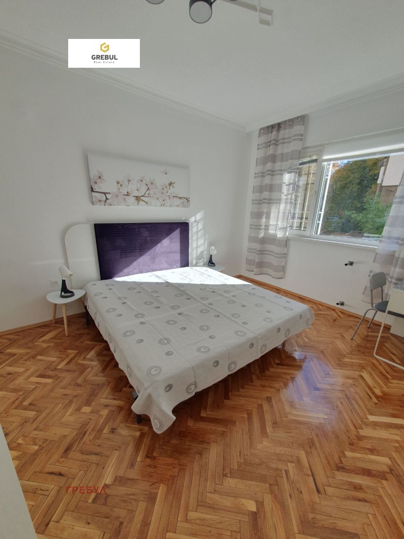 Para alugar  1 quarto Sofia , Centar , 65 m² | 45930923