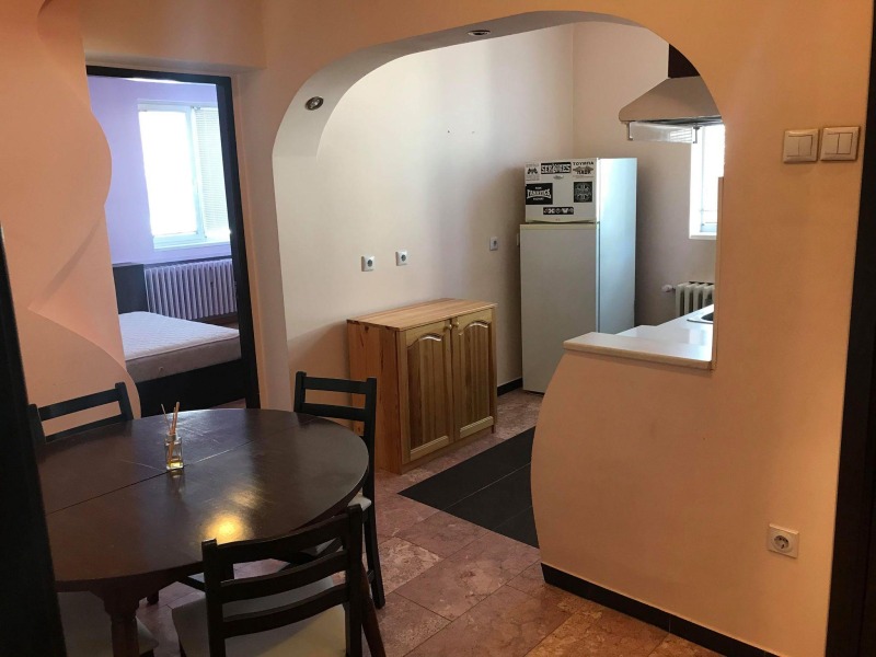 Дава под наем 2-СТАЕН, гр. София, Център, снимка 3 - Апартаменти - 53267190