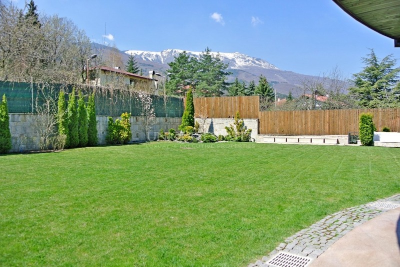 För uthyrning  Hus Sofia , Simeonovo , 800 kvm | 78509482