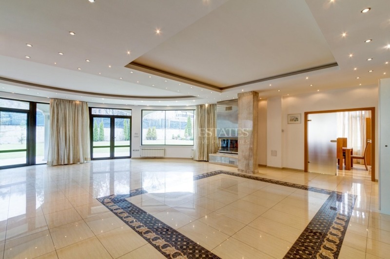 För uthyrning  Hus Sofia , Simeonovo , 800 kvm | 78509482 - bild [2]