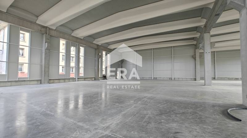 Дава под наем СКЛАД, гр. Шумен, Промишлена зона, снимка 9 - Складове - 52988116