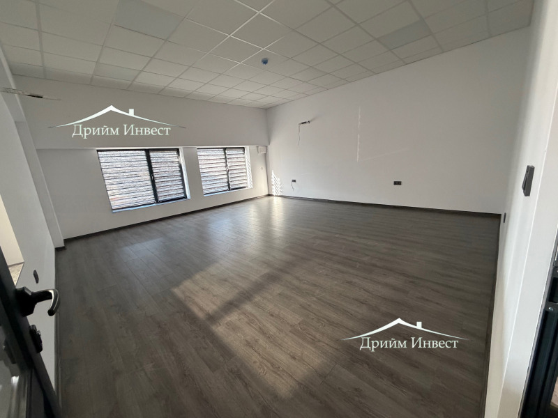 Дава под наем ПРОМ. ПОМЕЩЕНИЕ, гр. Пловдив, Индустриална зона - Север, снимка 3 - Производствени сгради - 51115199