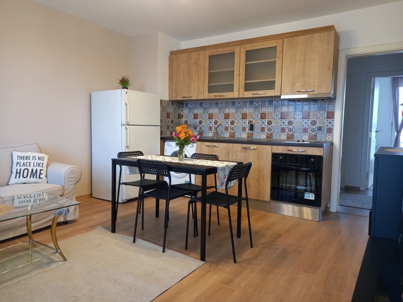 Дава под наем 3-СТАЕН, гр. София, Център