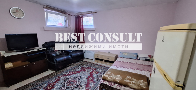 Zu vermieten  Zimmer Ruse , Schirok zentar , 20 qm | 94024073