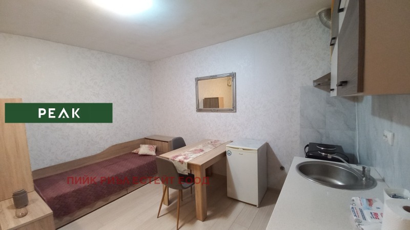 Издаје се  Студио Софија , Сухата река , 40 м2 | 70284076