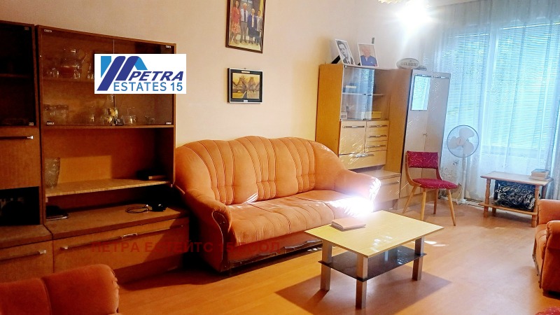 De inchiriat  1 dormitor Sofia , Țentâr , 78 mp | 12202513