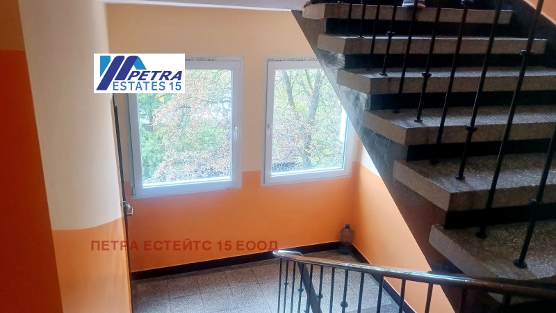 De inchiriat  1 dormitor Sofia , Țentâr , 78 mp | 12202513 - imagine [13]