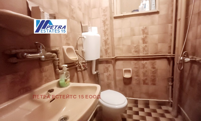 De inchiriat  1 dormitor Sofia , Țentâr , 78 mp | 12202513 - imagine [10]