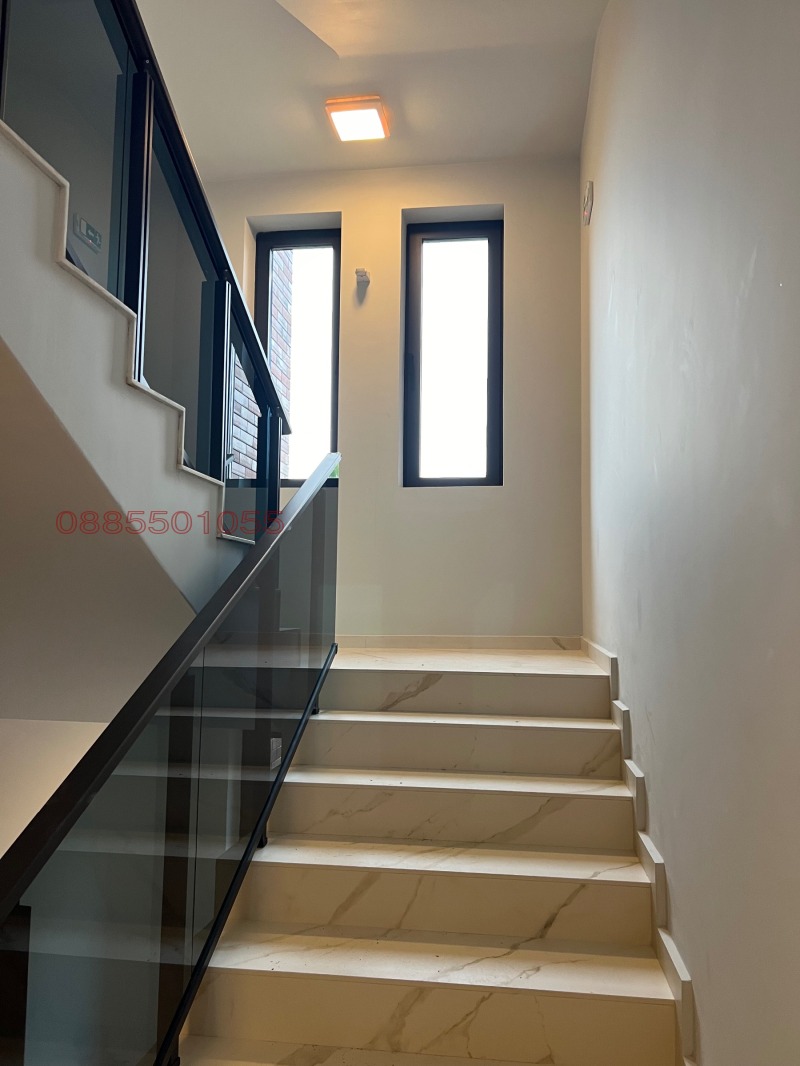 Дава под наем 2-СТАЕН, гр. София, Лозенец, снимка 2 - Апартаменти - 52477146