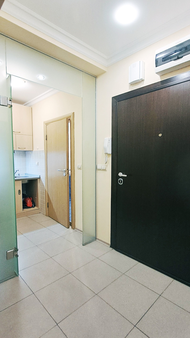 De inchiriat  Birou Sofia , Țentâr , 105 mp | 92490442 - imagine [13]