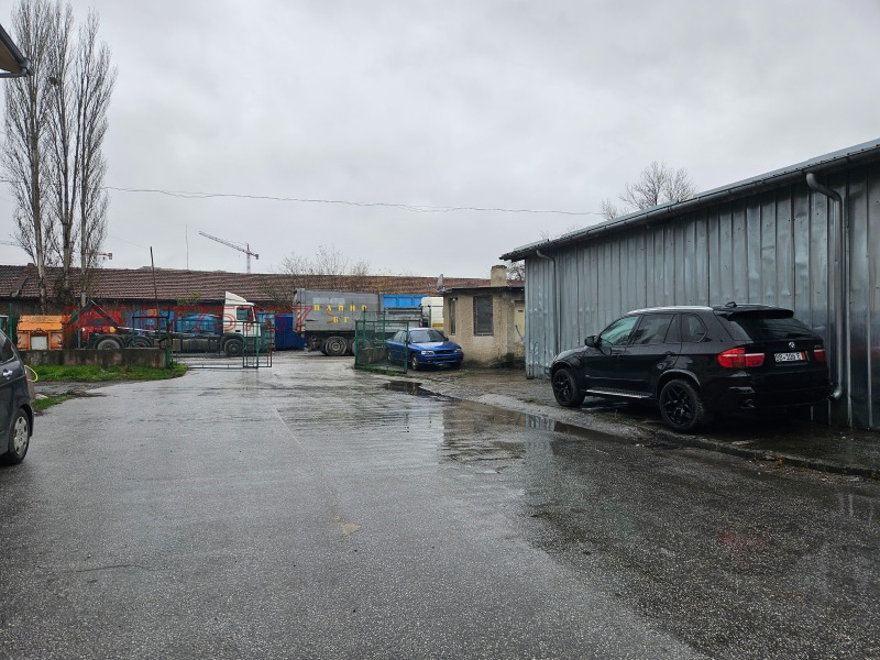 Дава под наем СКЛАД, гр. Пловдив, Брезовско шосе, снимка 2 - Складове - 53281552