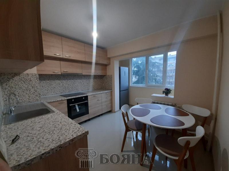 Дава под наем 3-СТАЕН, гр. Русе, Възраждане