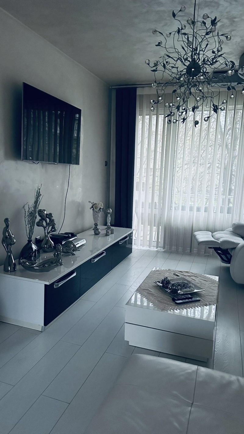 Do wynajęcia  2 sypialnie Plowdiw , Marasza , 120 mkw | 71188838 - obraz [2]