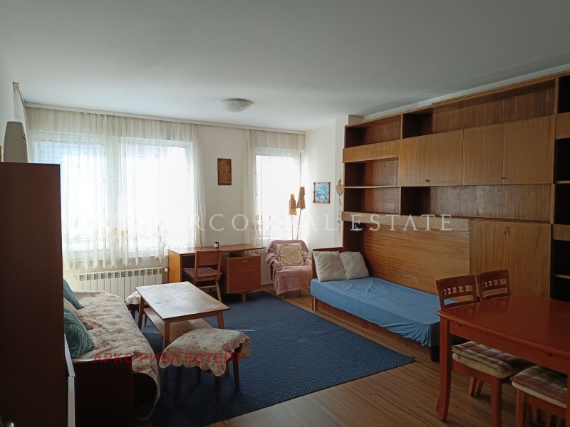 Дава под нем  2-стаен, град София, Медицинска академия •  608 EUR • ID 55134892 — holmes.bg - [1] 