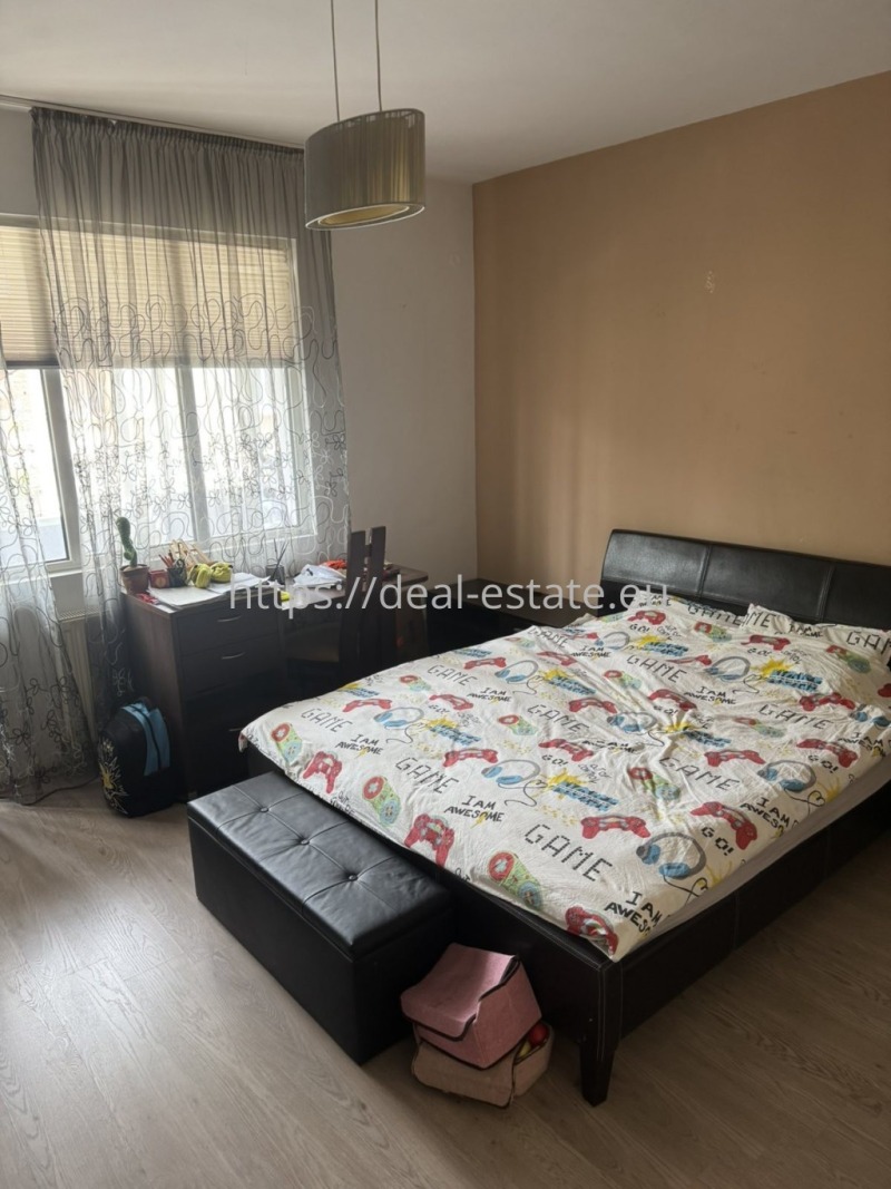 Zu vermieten  2 Schlafzimmer Blagoewgrad , Schirok zentar , 100 qm | 23386818 - Bild [8]