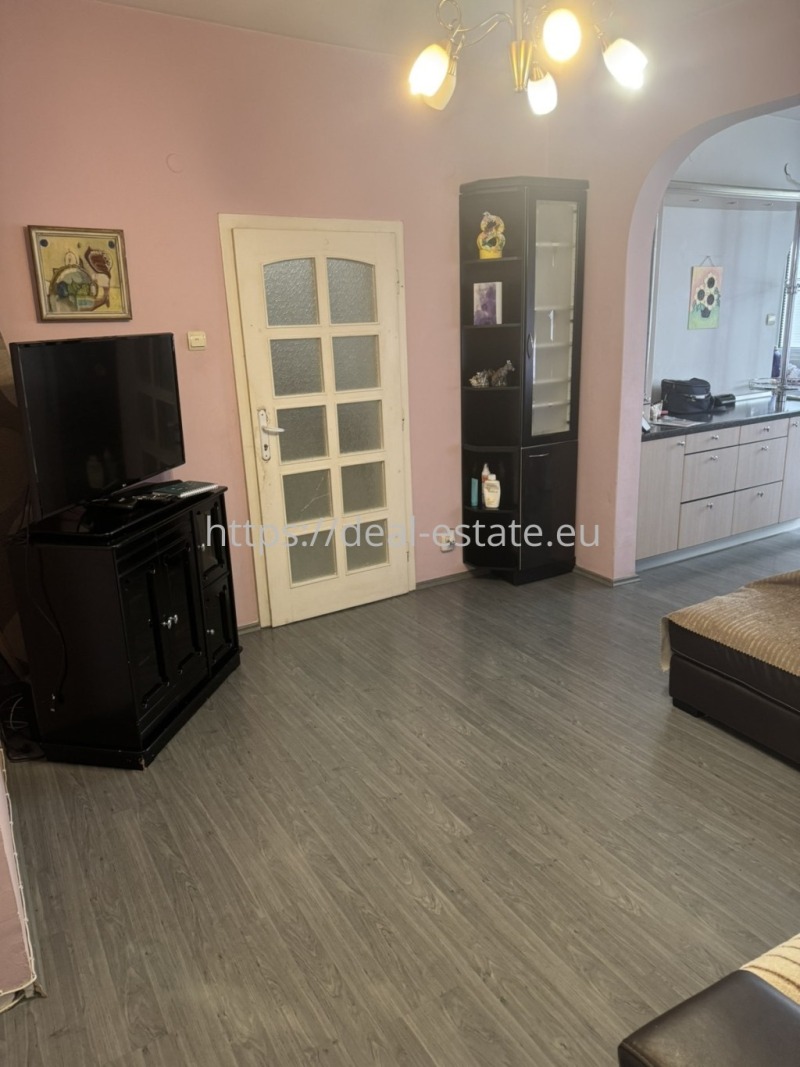 Zu vermieten  2 Schlafzimmer Blagoewgrad , Schirok zentar , 100 qm | 23386818 - Bild [6]