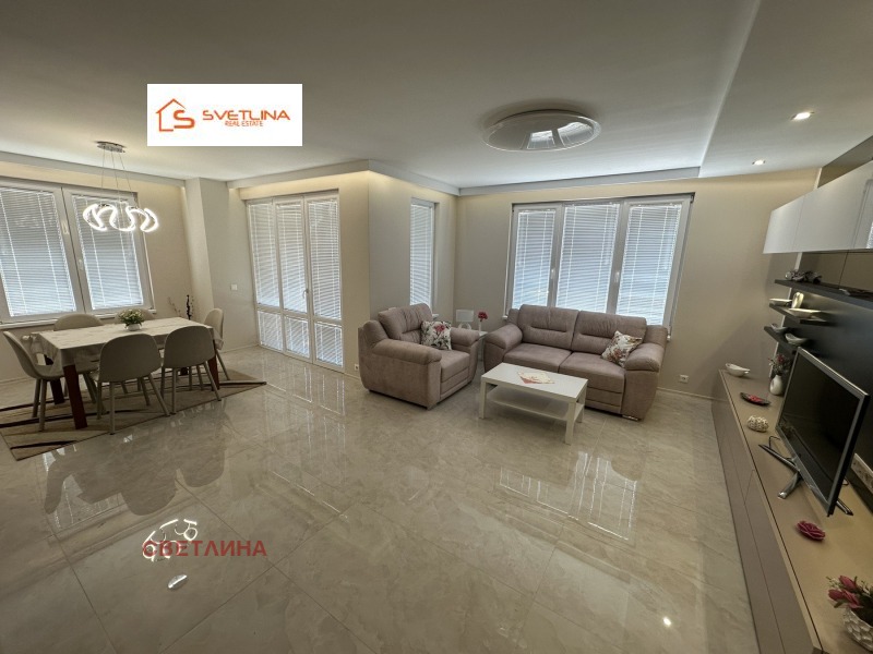 Zu vermieten  3 Schlafzimmer Sofia , Borowo , 160 qm | 98007544