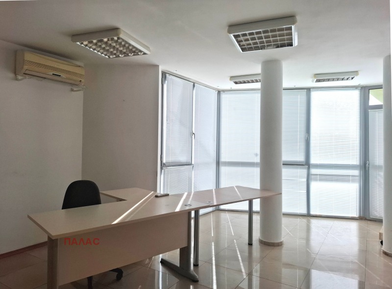 Kiralık  Ofis Burgas , Centar , 40 metrekare | 38285395 - görüntü [2]