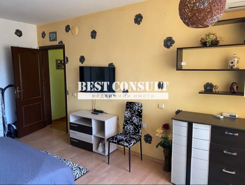 K pronájmu  1 ložnice Ruse , Rodina 1 , 62 m2 | 40855762 - obraz [5]