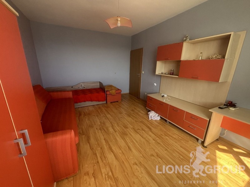 Zu vermieten  2 Schlafzimmer Warna , Lewski 2 , 80 qm | 33297014 - Bild [3]