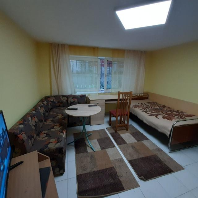 Til leie  Rom Sofia , Zona B-18 , 20 kvm | 99263357