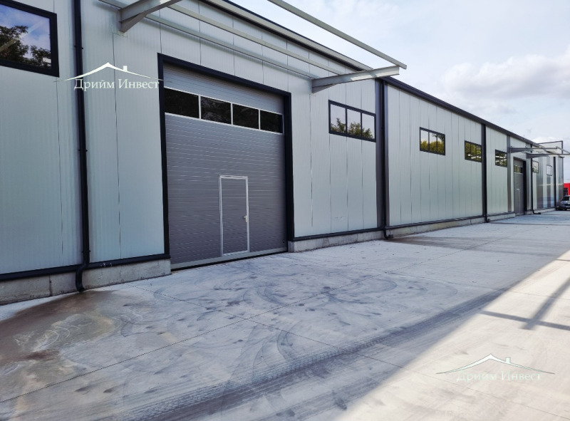 K pronájmu  Úložný prostor Plovdiv , Industrialna zona - Sever , 1050 m2 | 78273107 - obraz [2]