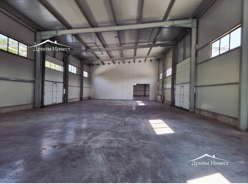 K pronájmu  Úložný prostor Plovdiv , Industrialna zona - Sever , 1050 m2 | 78273107 - obraz [5]