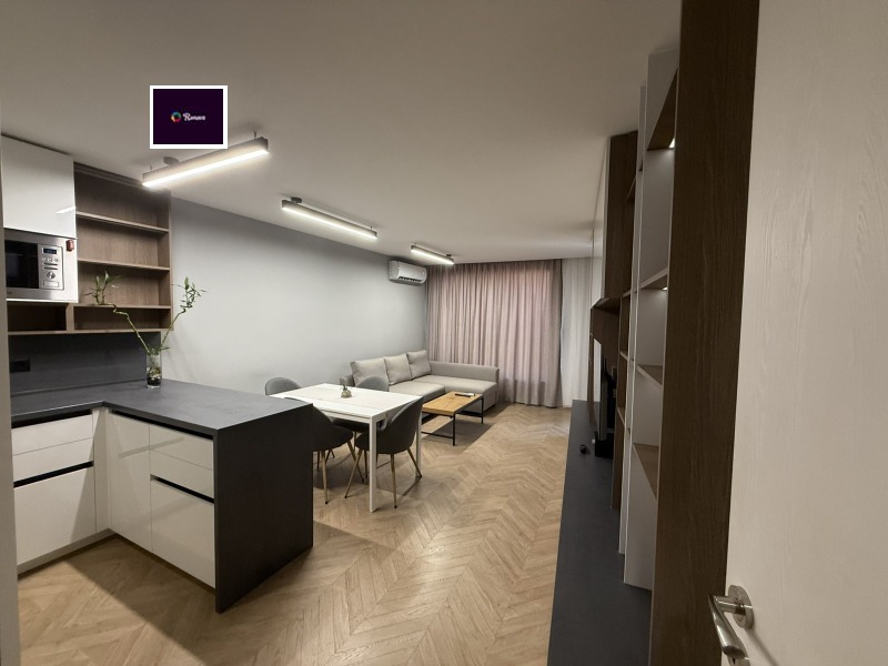Дава под Наем 3-СТАЕН в град Варна, Левски 2 - 100 кв.м / 1 100 € » 2 151.41 лв., РОНЕВА