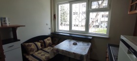 1 quarto Ilinden, Sofia 8