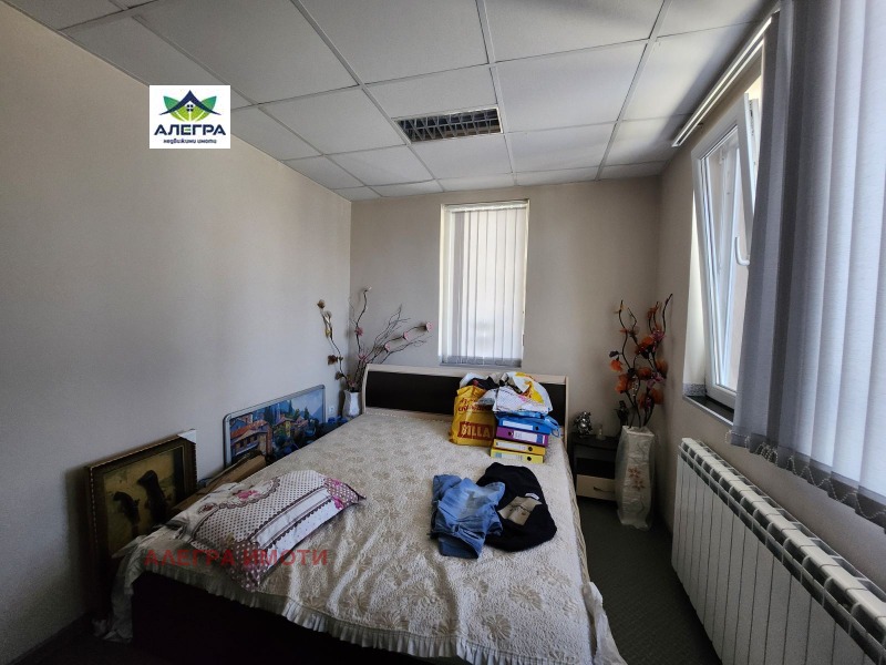 Дава под наем ПРОМ. ПОМЕЩЕНИЕ, с. Говедаре, област Пазарджик, снимка 3 - Производствени сгради - 52234128