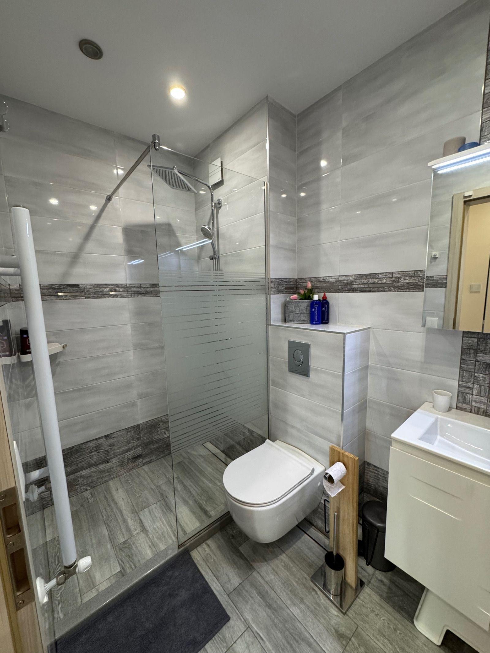 Дава под наем 3-СТАЕН, гр. София, Малинова долина, снимка 12 - Апартаменти - 53680068