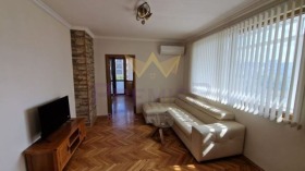 1 quarto Kolhozen pazar, Varna 2