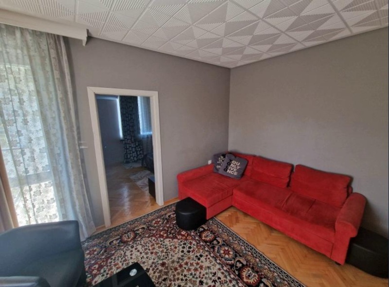 Дава под нем  2-стаен, град София, Стрелбище •  650 € • ID 46536713 — holmes.bg - [1] 
