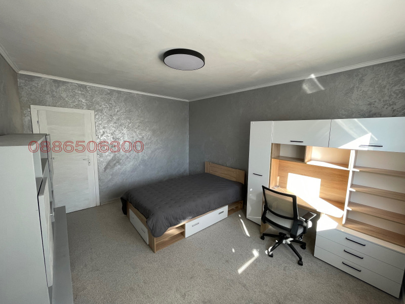 Дава под наем 3-СТАЕН, гр. Радомир, област Перник