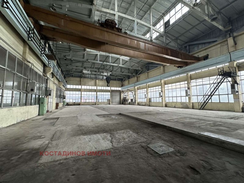 Дава под наем СКЛАД, гр. Пловдив, Индустриална зона - Юг, снимка 8 - Складове - 52461062